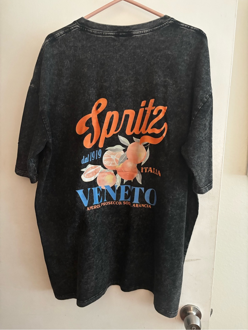 NEW Spritz Veneto Colorful Graphic Tee - Charcoal Black. Size 2XL